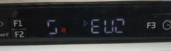 Błąd E02 zmywarka Beko